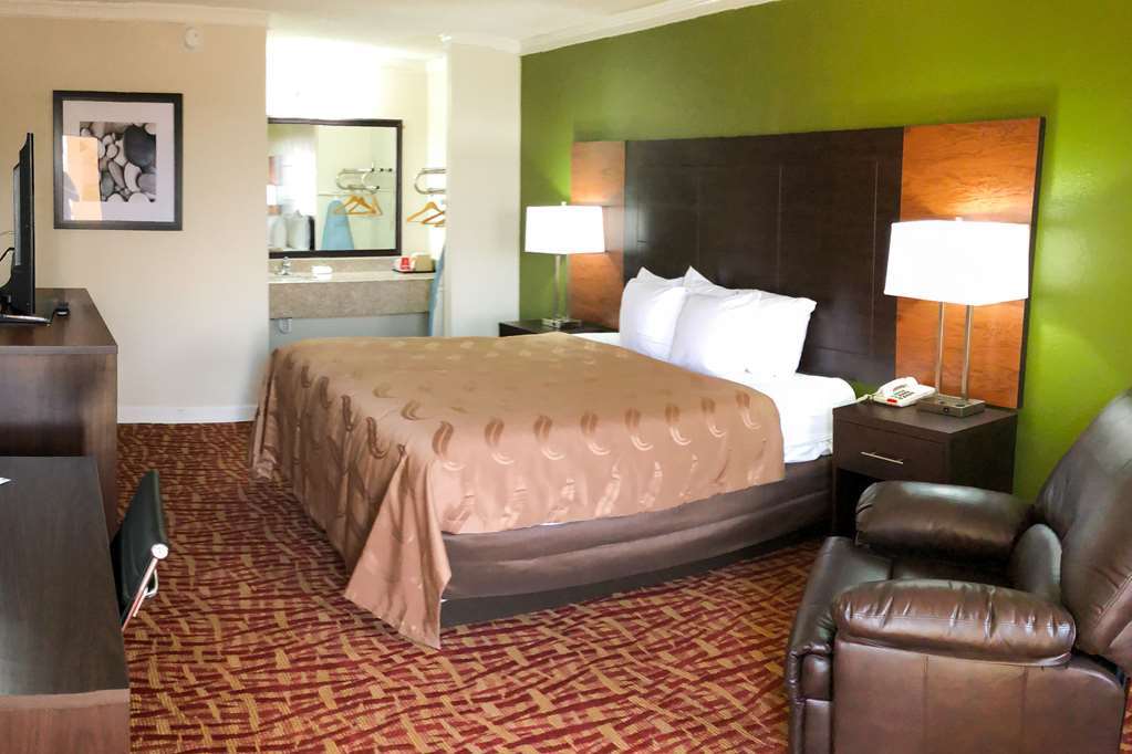 Quality Inn Forrest City I-40 部屋 写真