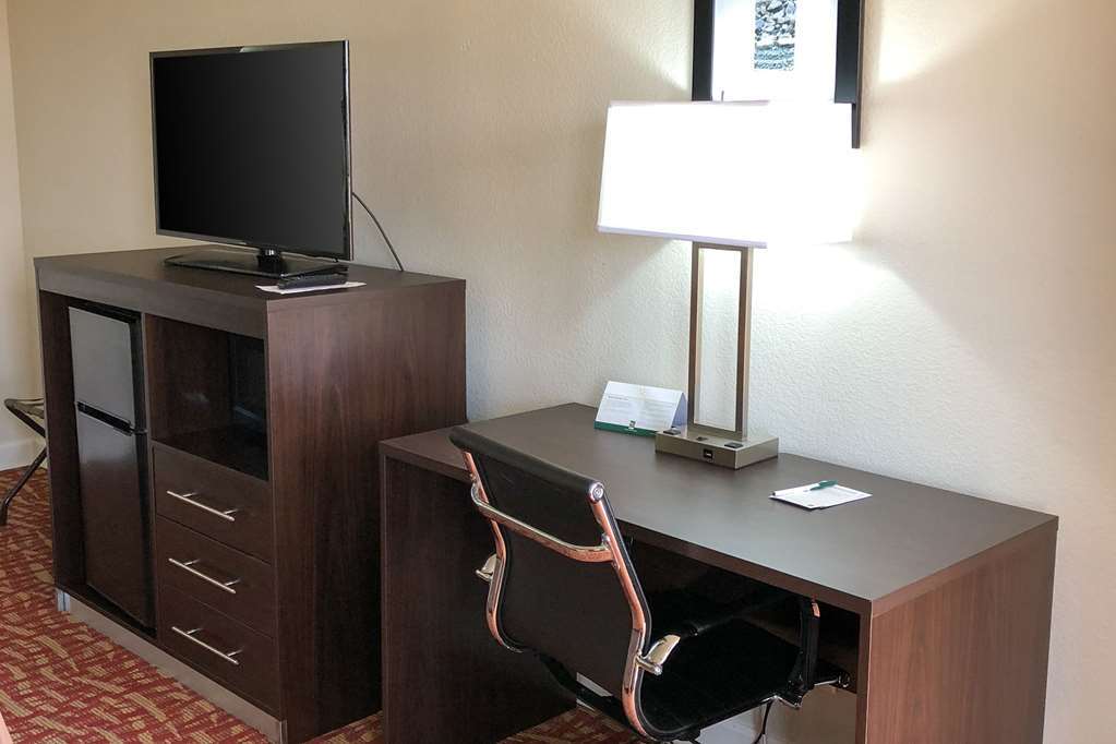 Quality Inn Forrest City I-40 部屋 写真